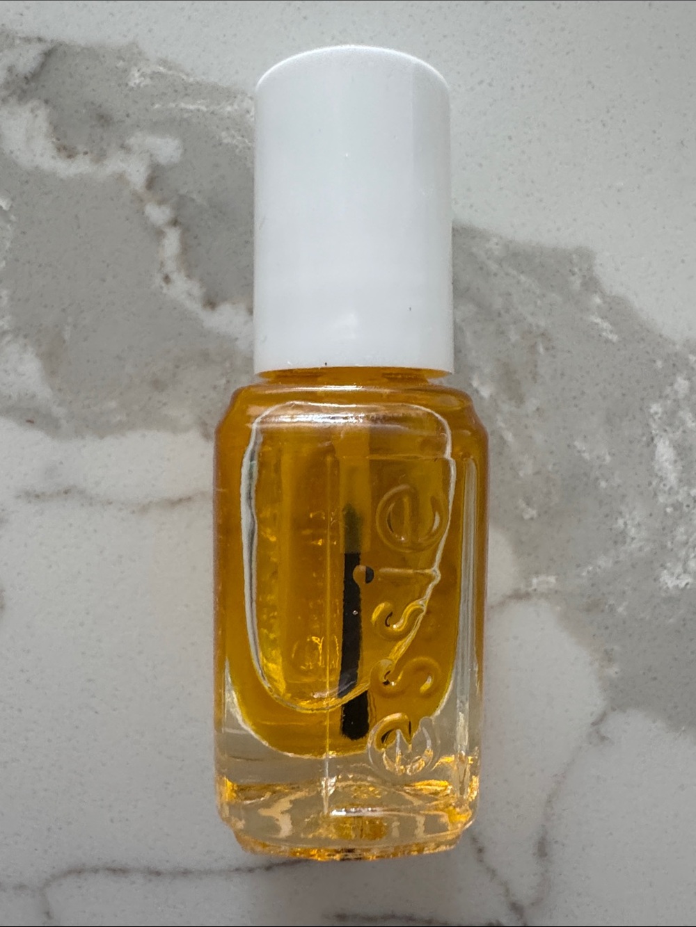 🌸5/$25🌸 Essie apricot nail & cuticle oil